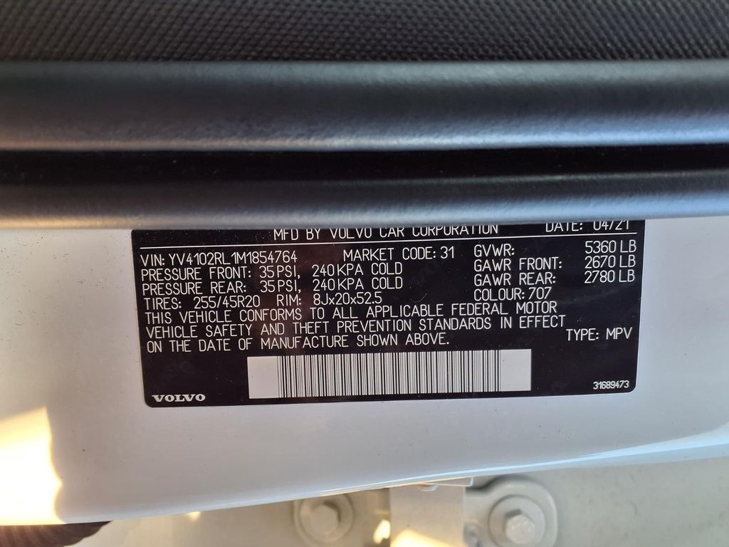 2021 Volvo XC60 T5 Inscription White at DeMontrond Auto Country