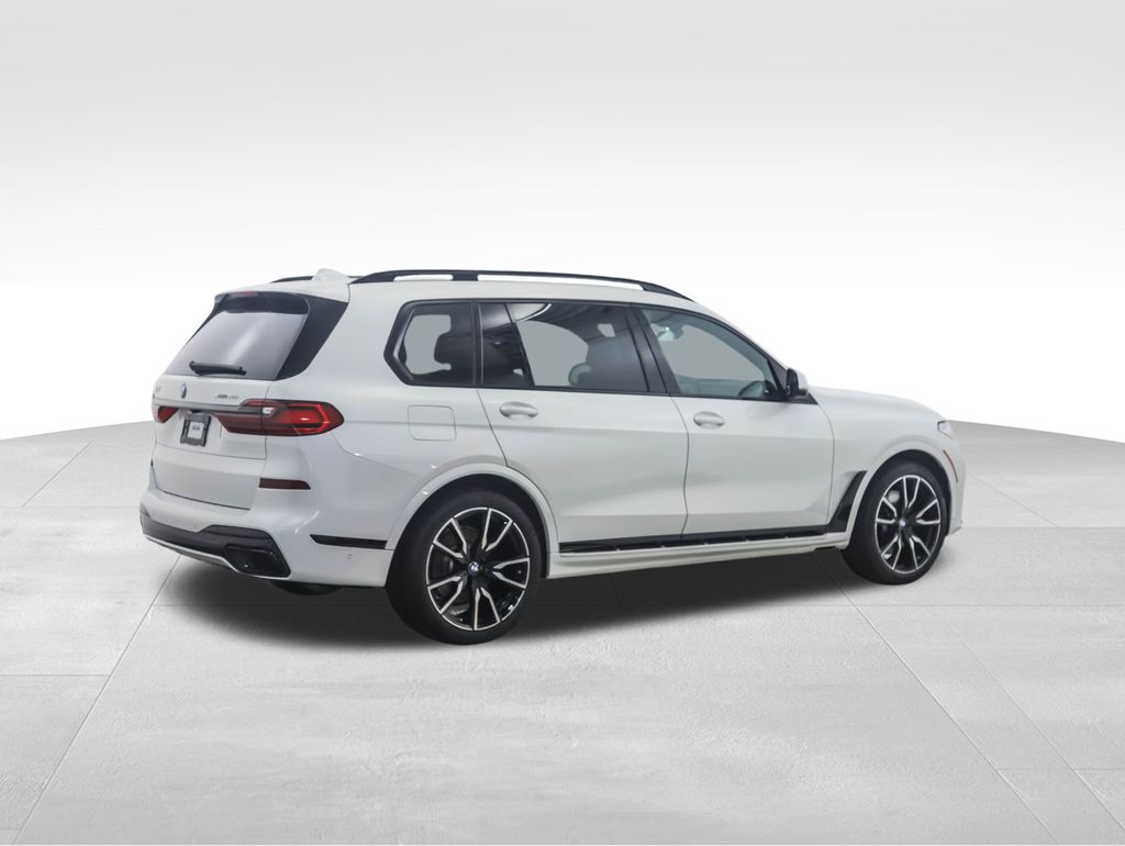 Thumbnail: 2022 BMW X7 - 6