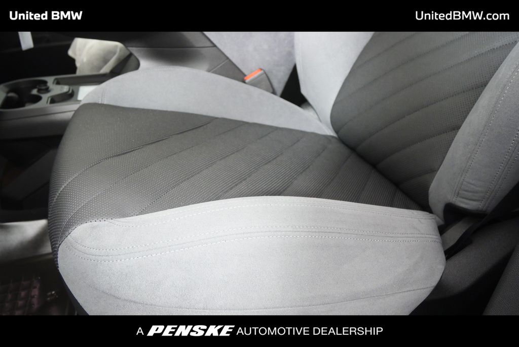 Thumbnail: 2026 BMW iX - 11