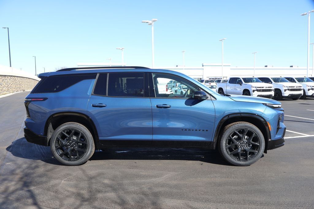 Thumbnail: 2026 Chevrolet Traverse - 9