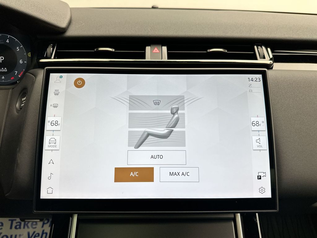 2025 Land Rover Range Rover Velar Dynamic SE 10