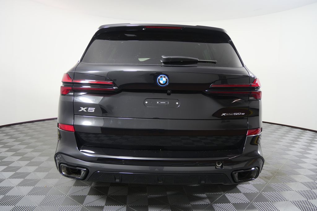 Thumbnail: 2026 BMW X5 - 4