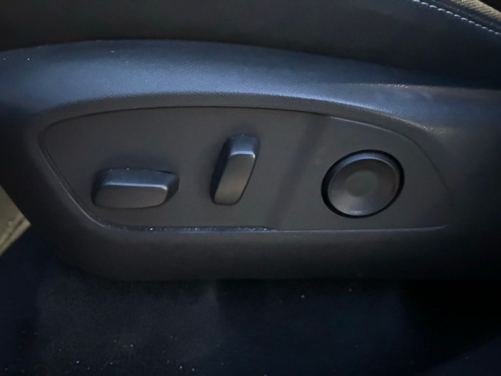 Thumbnail: 2024 Chevrolet Traverse - 17