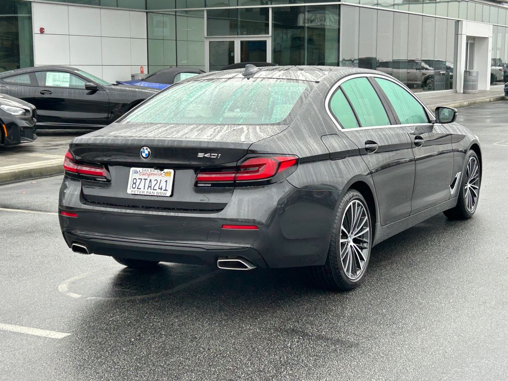 2022 BMW 5 Series 540i 5