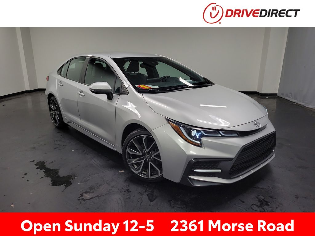 Classic Silver Metallic 2022 Toyota Corolla SE FWD Sedan Front-Wheel Drive Continuously Variable Transmission