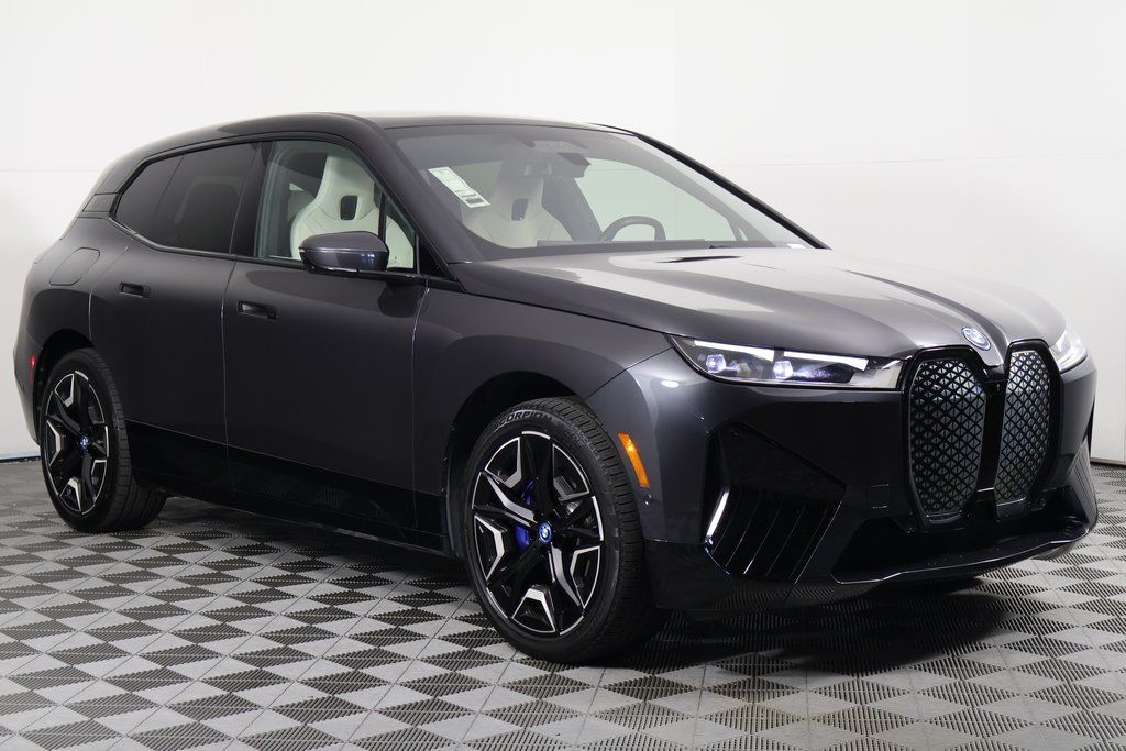 Thumbnail: 2024 BMW iX - 3