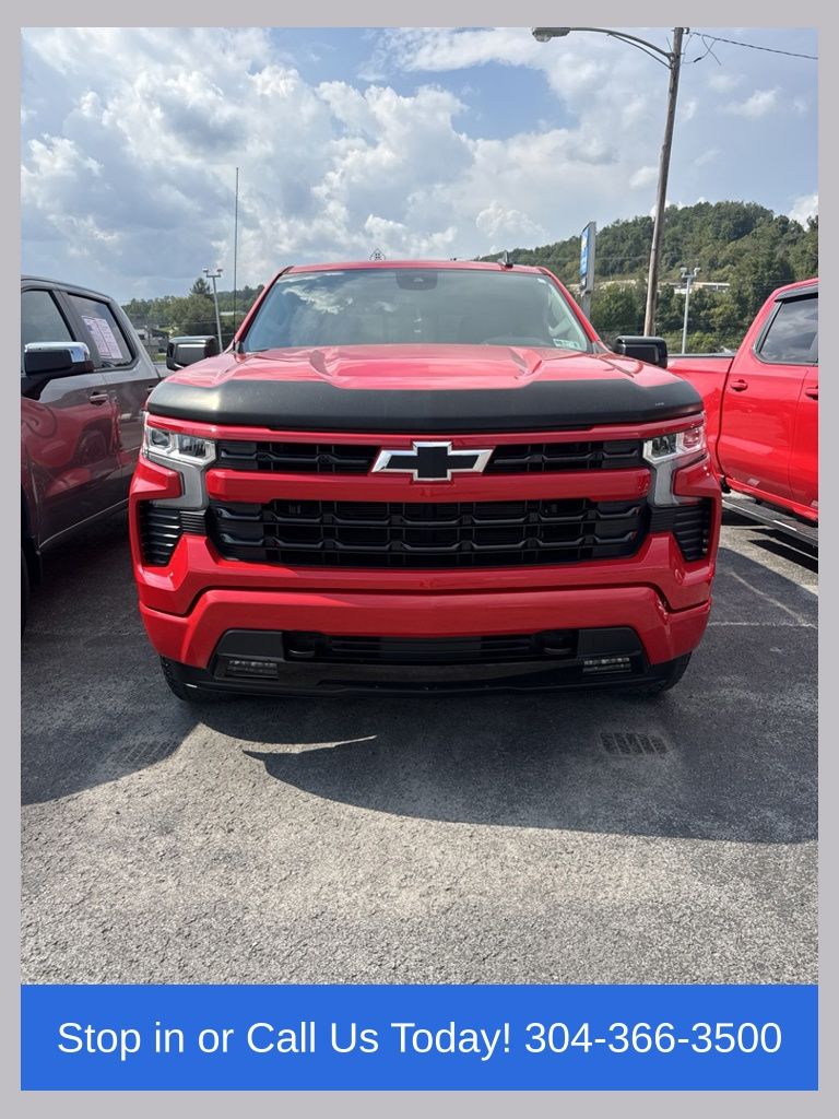 2022 Chevrolet Silverado 1500 RST Crew Cab 4WD
