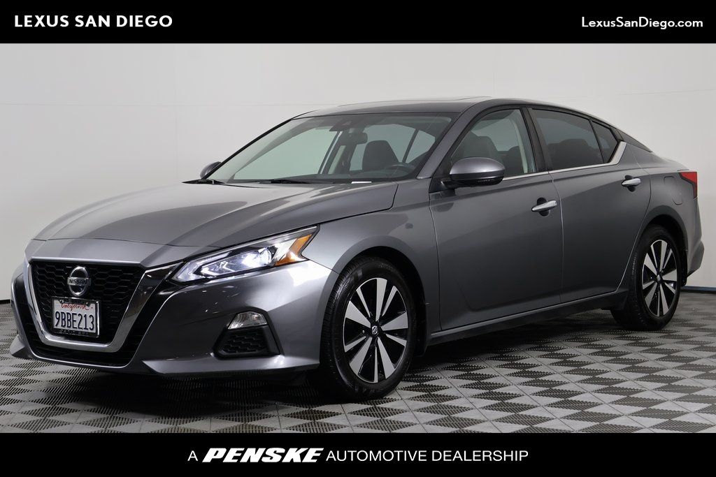Thumbnail: 2022 Nissan Altima - 1