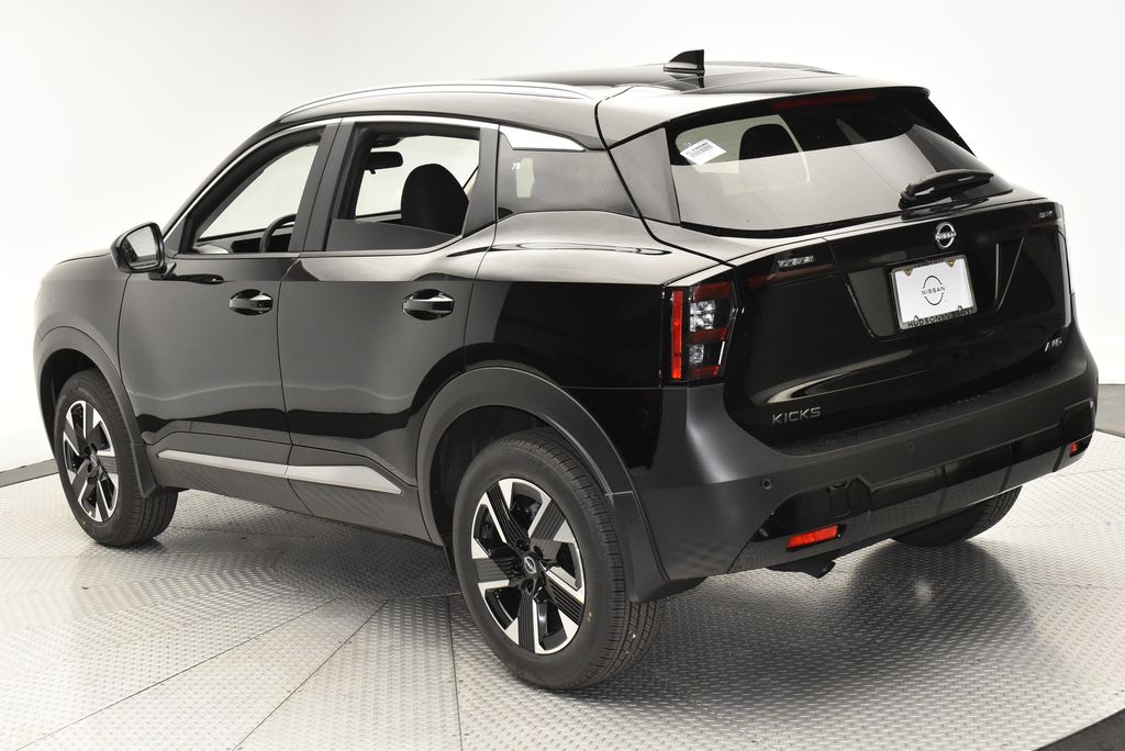Thumbnail: 2026 Nissan Kicks - 7
