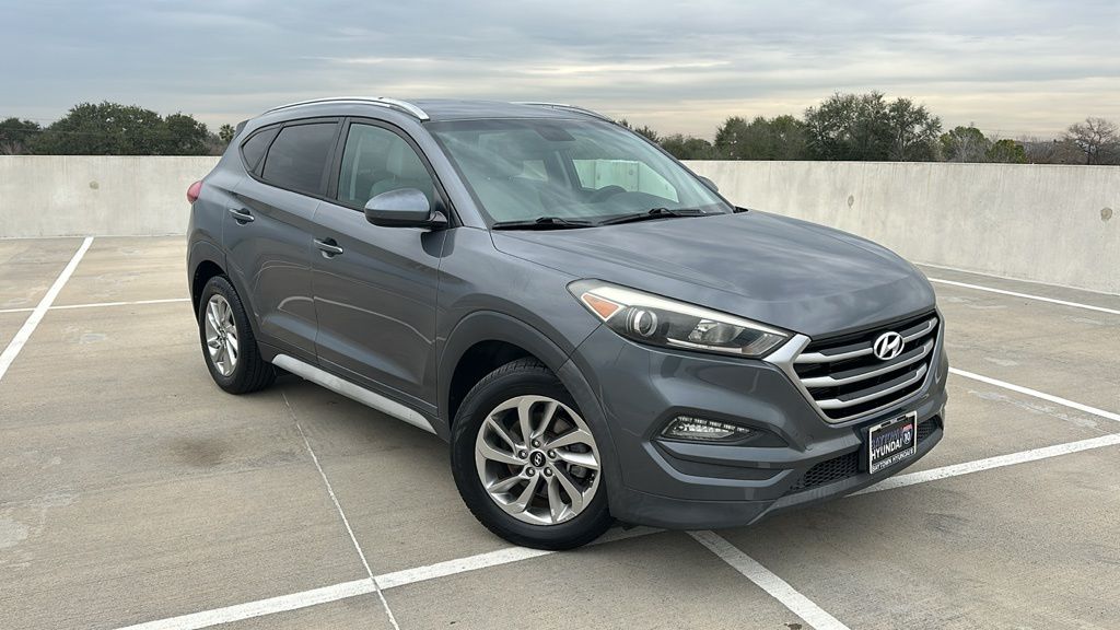 2018 Hyundai Tucson SEL Gray at Community Kia