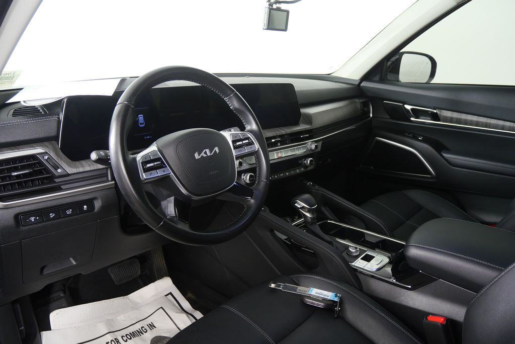 Thumbnail: 2023 Kia Telluride - 12
