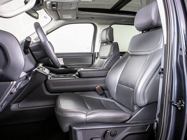 Used 2025 Blue Ford Active image 4