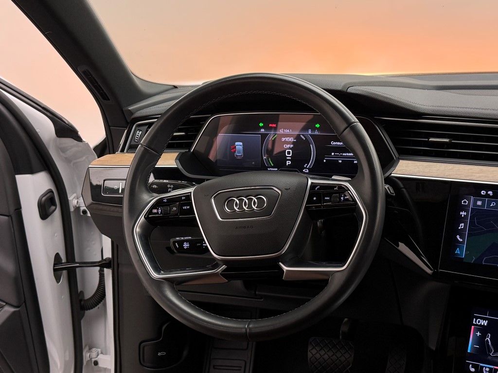 Thumbnail: 2024 Audi Q8 e-tron - 28