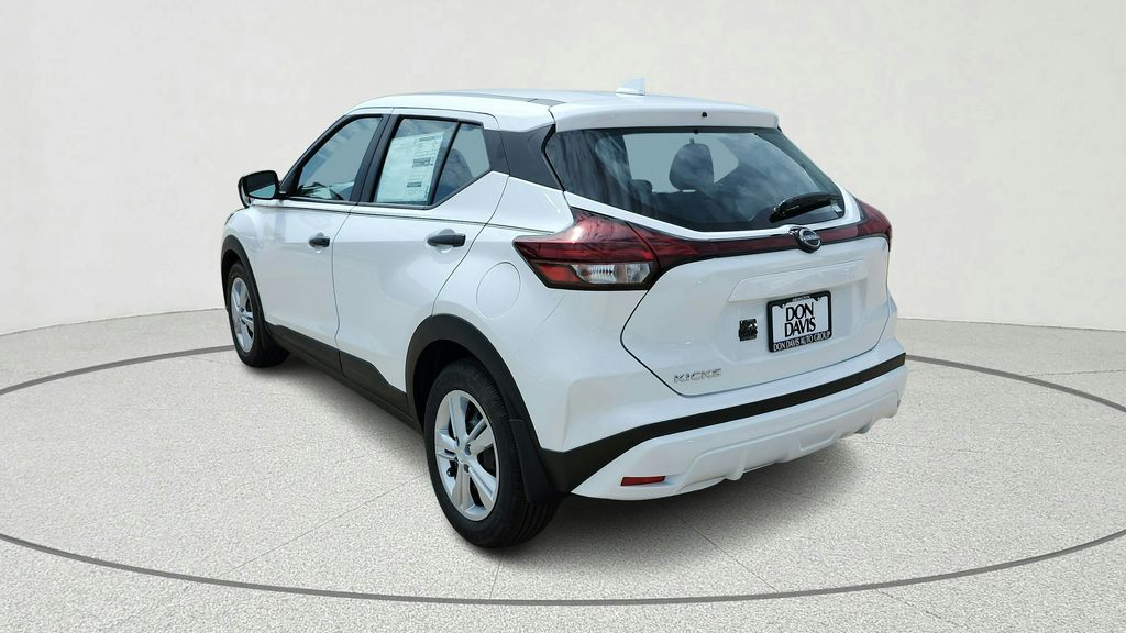 2025 Nissan Kicks Play