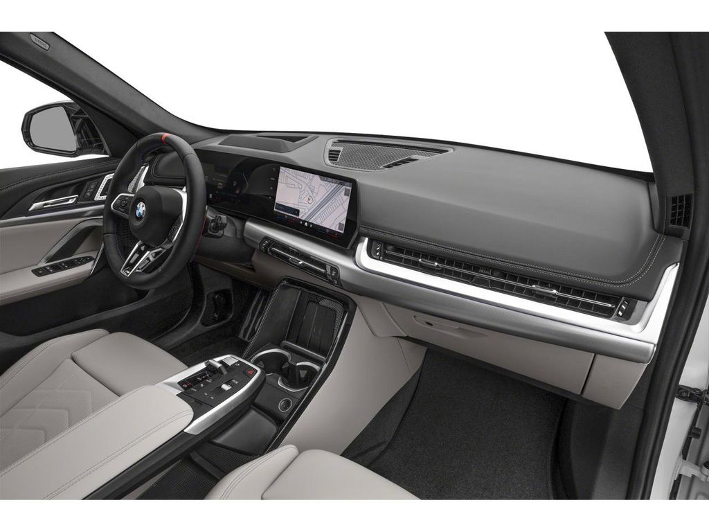 2025 BMW X1 M35i 10