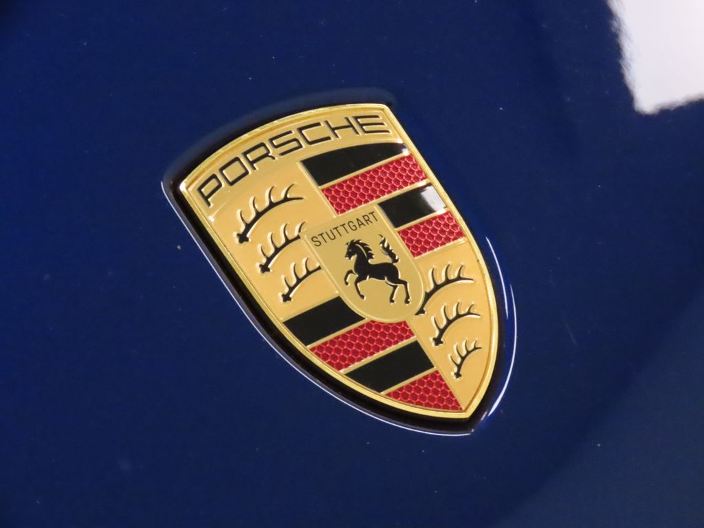 Thumbnail: 2024 Porsche Macan - 15