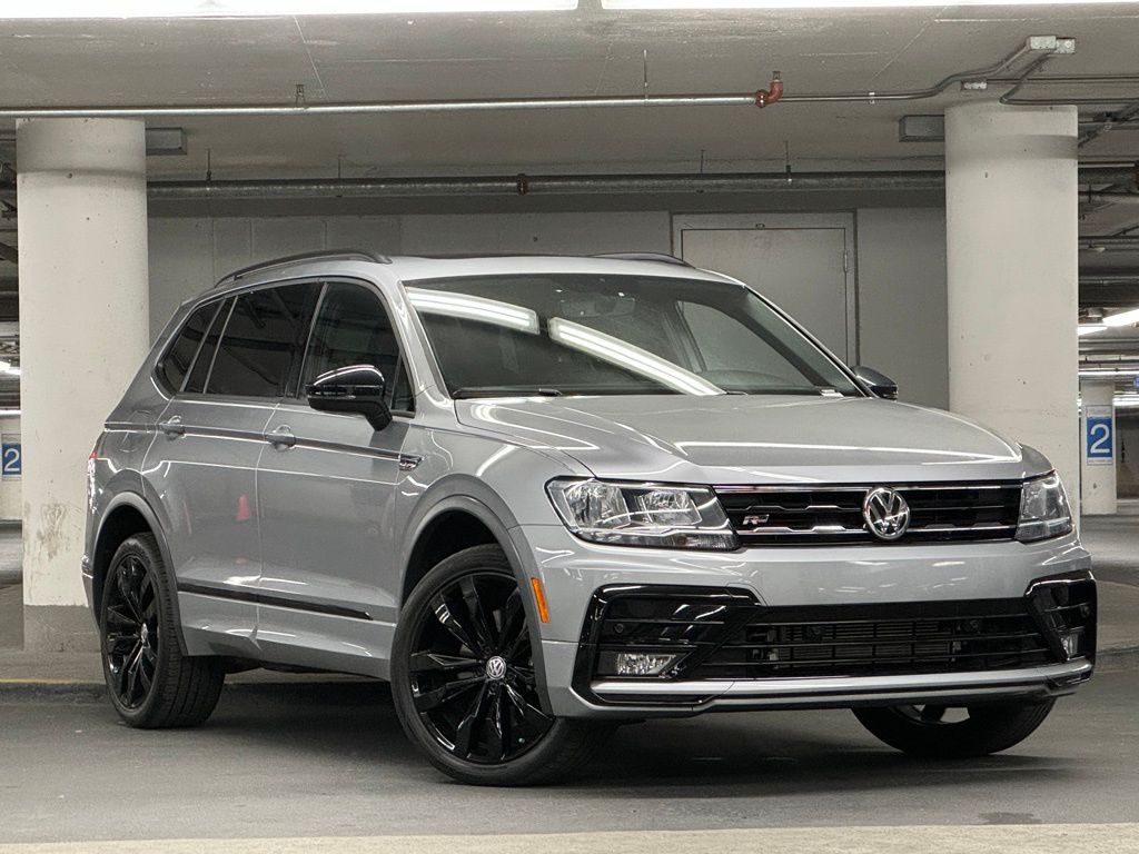 2021 Volkswagen Tiguan 2.0T SE R-Line Black 3