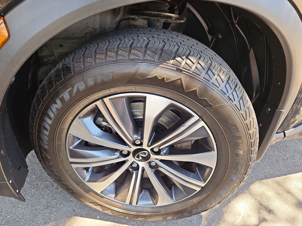2023 INFINITI QX60 PURE Black at Lugoff Nissan