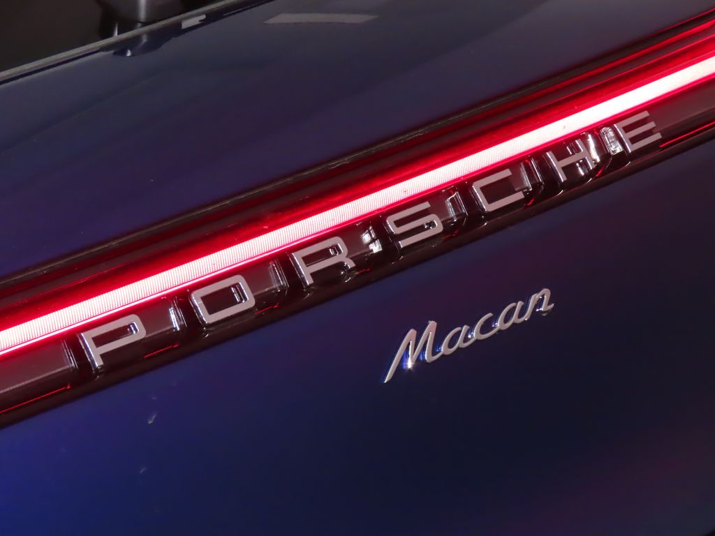 2024 Porsche Macan  9