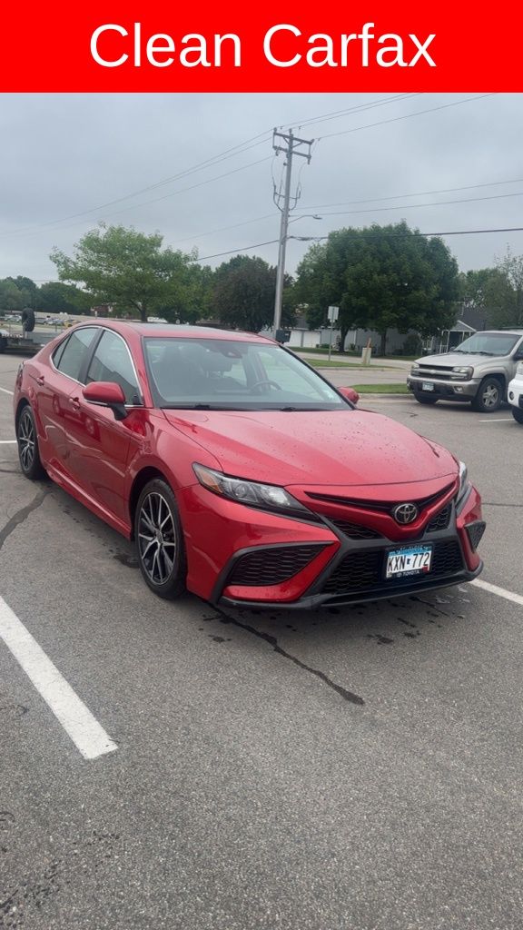 Used 2022 Toyota Camry SE with VIN 4T1S11AK0NU032566 for sale in Waite Park, Minnesota