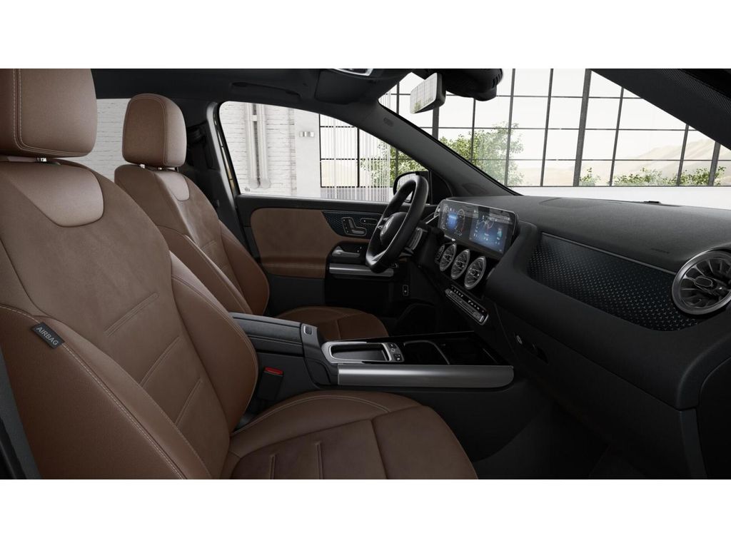 Thumbnail: 2026 Mercedes-Benz GLA - 4
