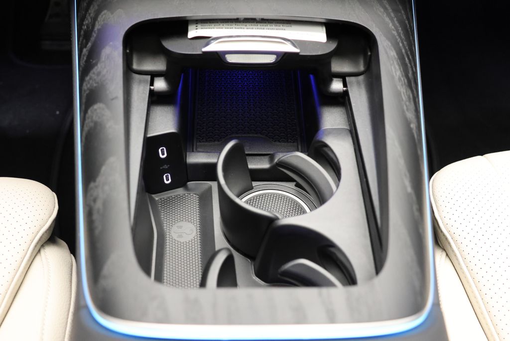 Thumbnail: 2026 Mercedes-Benz E-Class - 27