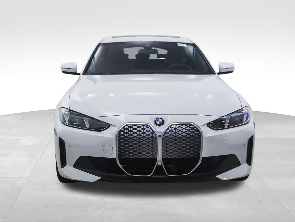 Thumbnail: 2026 BMW i4 - 8