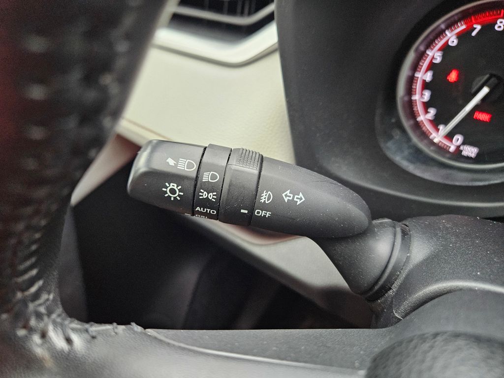 2022 Toyota RAV4 Limited 23