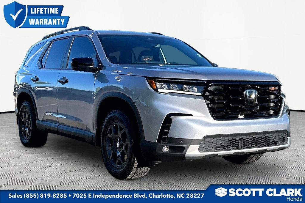 2023 Honda Pilot TrailSport