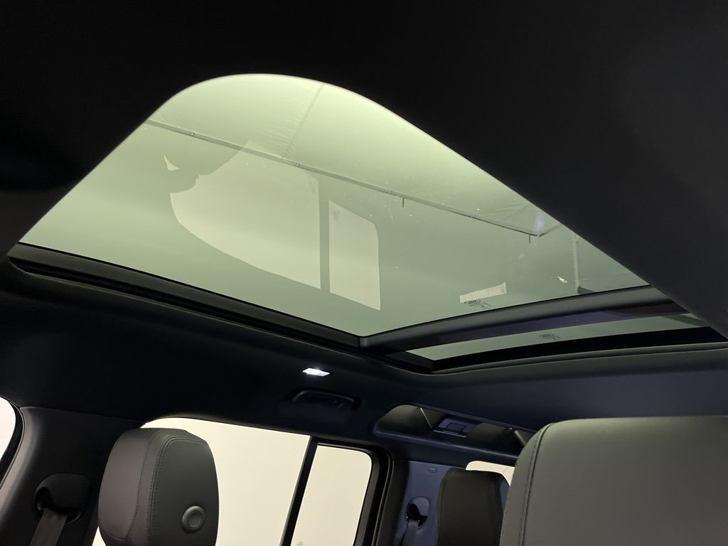 Thumbnail: 2023 Land Rover Defender - 22