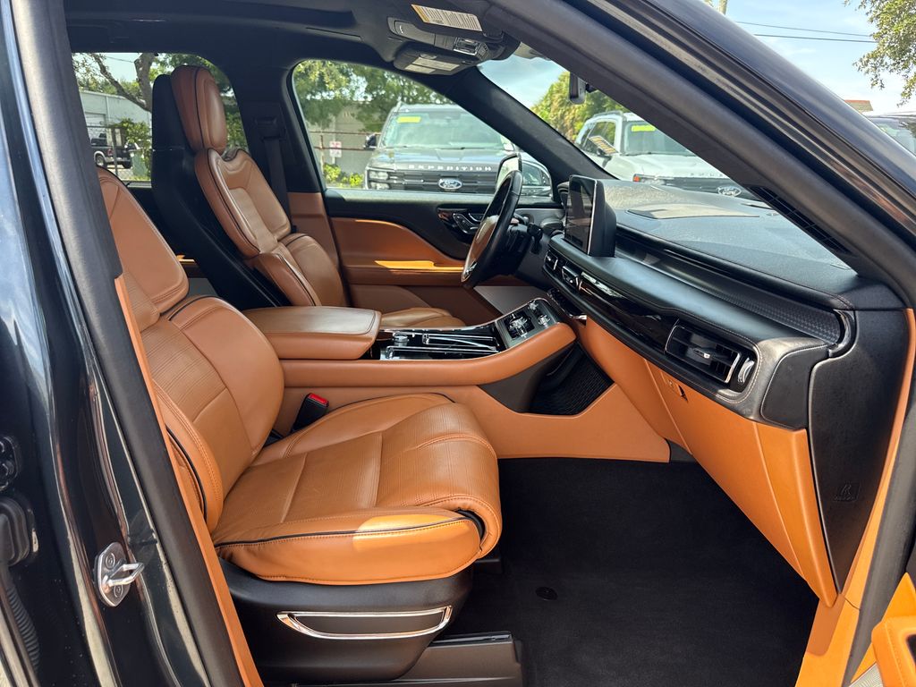 Used 2020 Blue Lincoln Black Label image 27