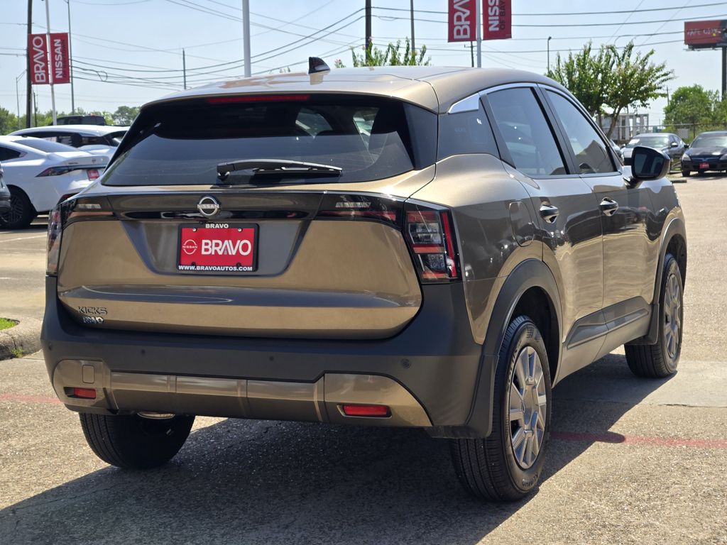 2026 Nissan Kicks S - 3