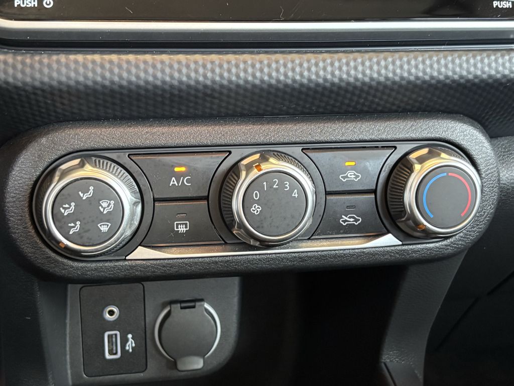 Used 2024 Nissan Kicks SUV
