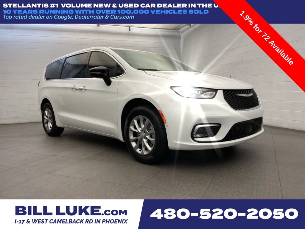 2026 Chrysler Pacifica Select FWD