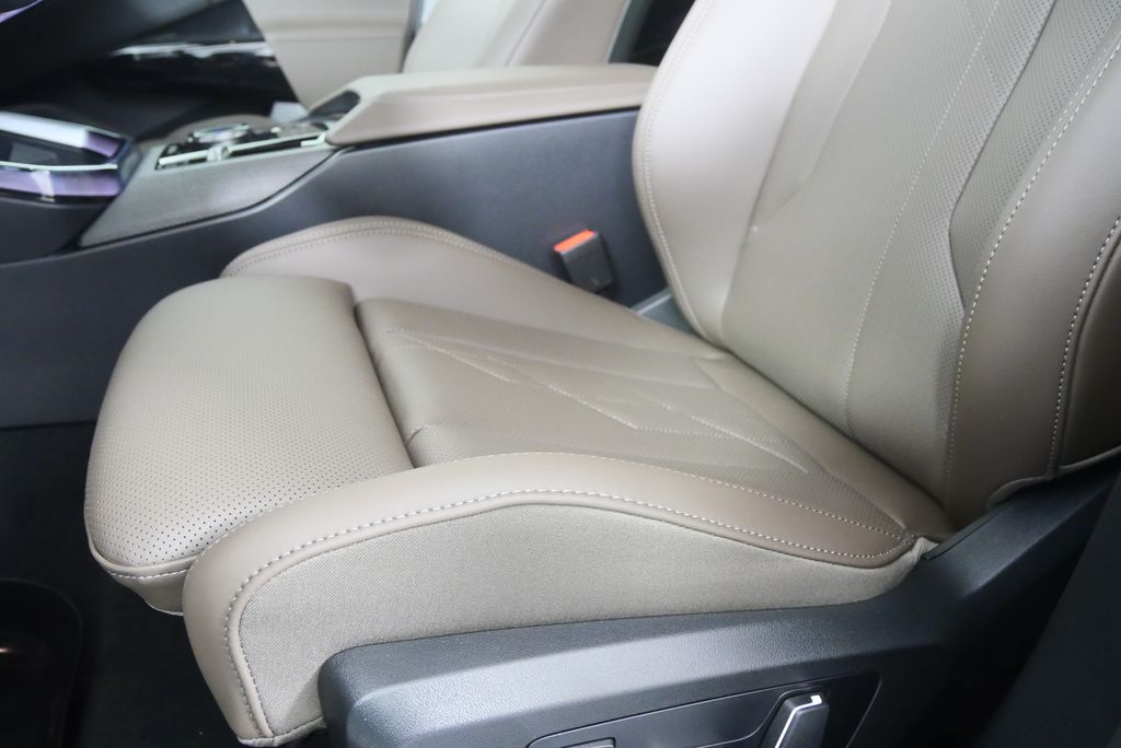 Thumbnail: 2026 BMW X3 - 9