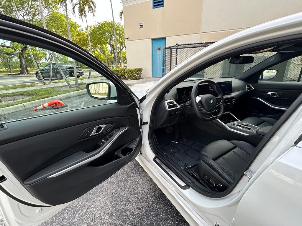 Used 2025 White BMW 330i image 14