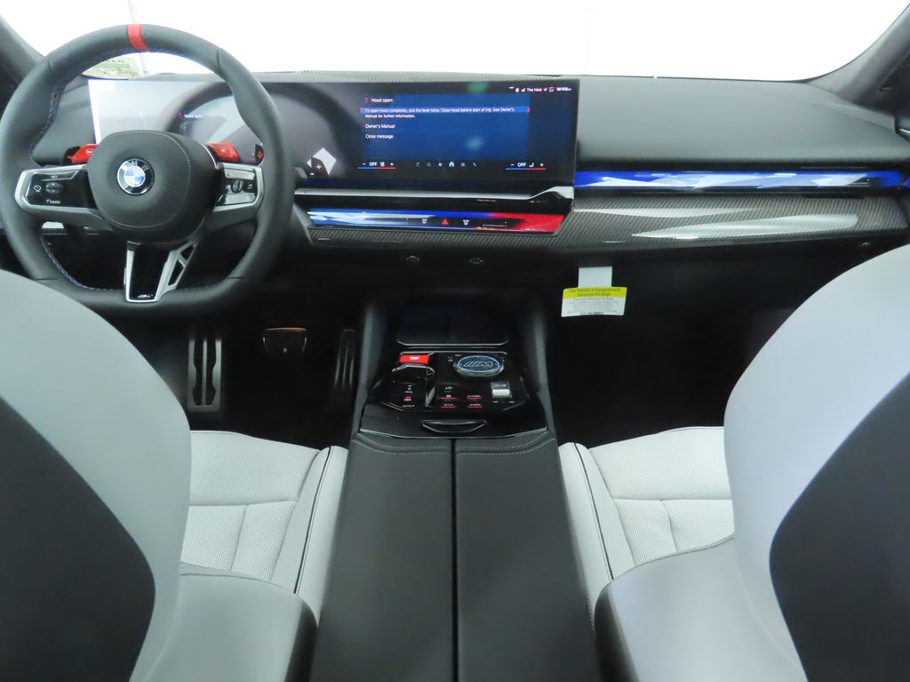 Thumbnail: 2026 BMW M5 - 13