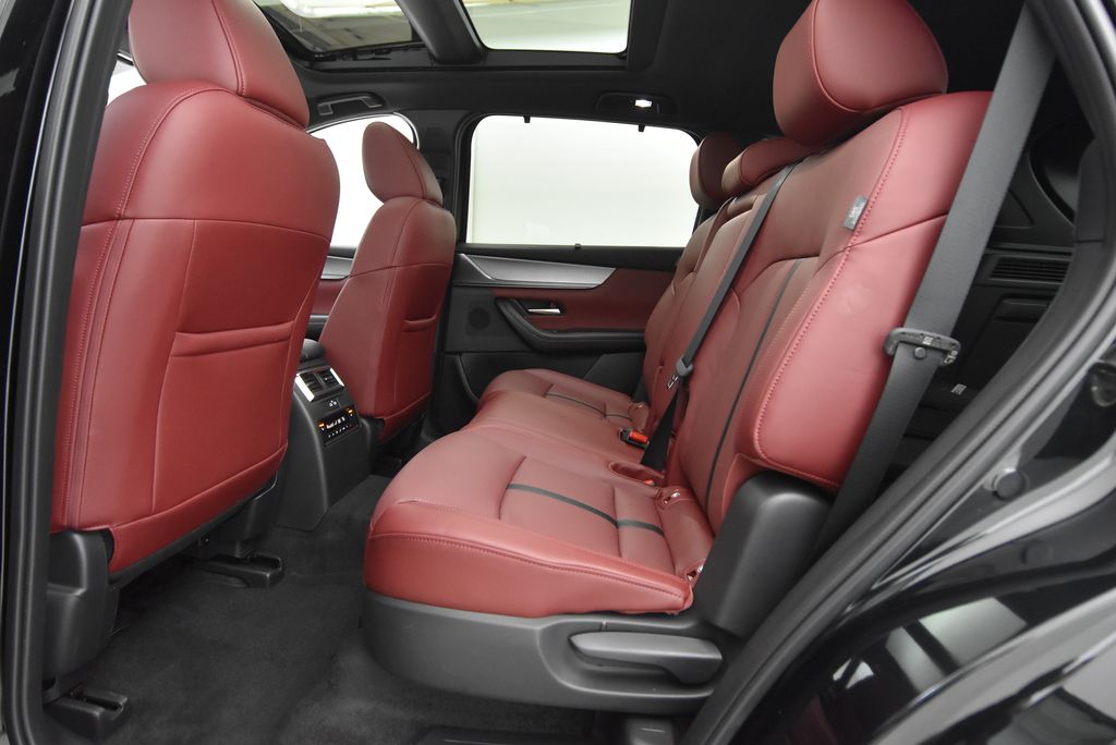 2025 Mazda CX-70 PHEV Premium Plus photo