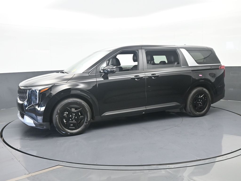 Used 2025 Aurora Black Pearl Kia LXS image 2