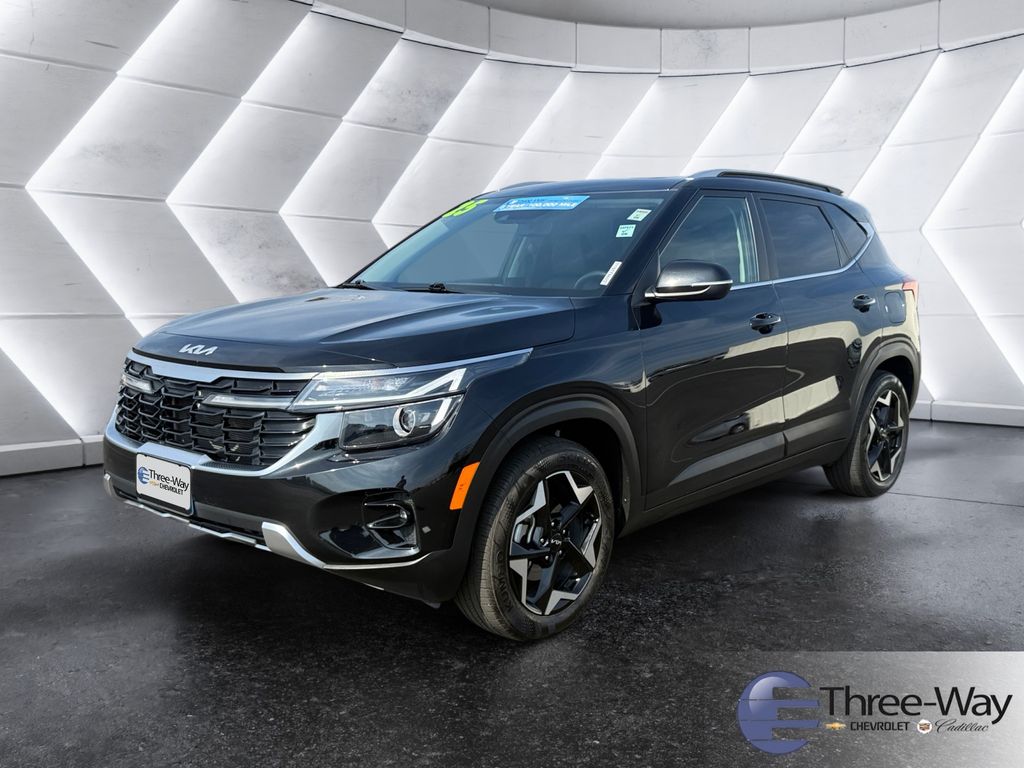 2025 Kia Seltos EX FWD