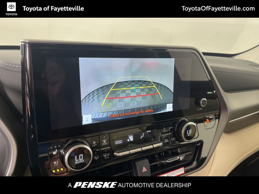 Thumbnail: 2025 Toyota Highlander - 28