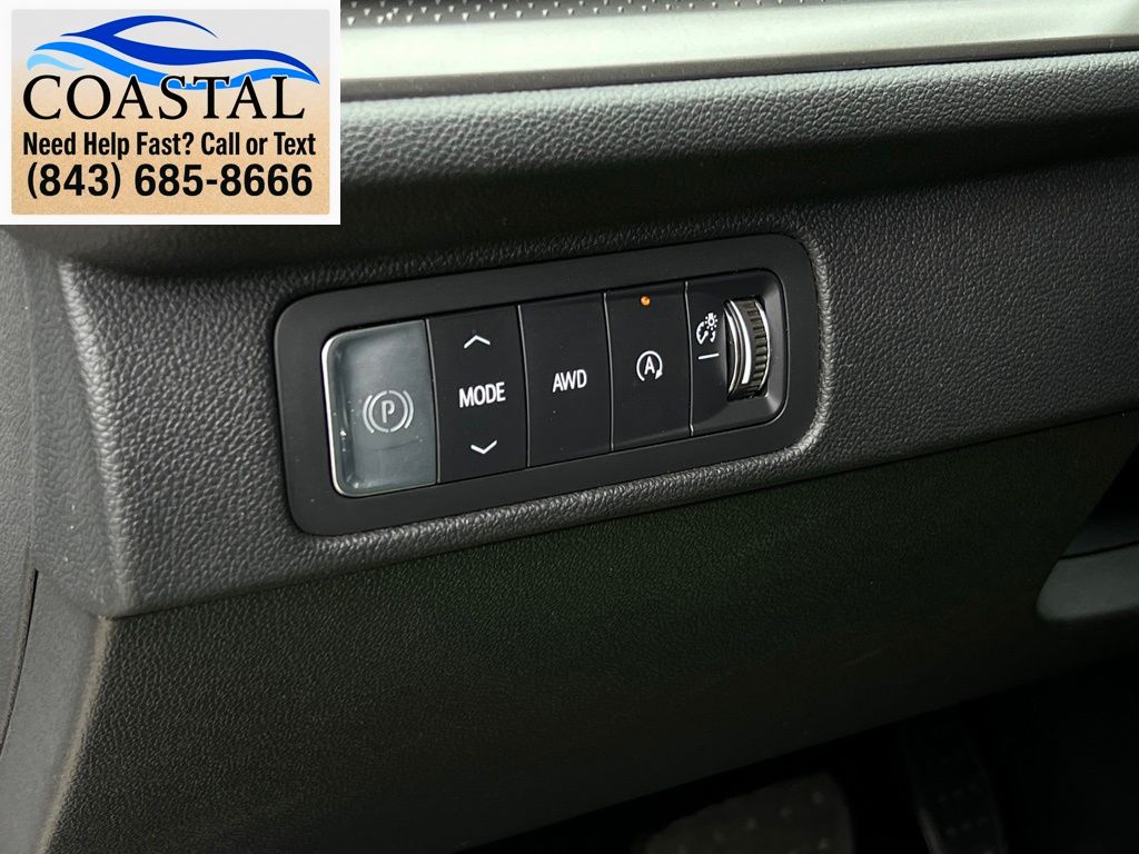2025 Chevrolet Traverse LT White at Bob Mills Chevrolet