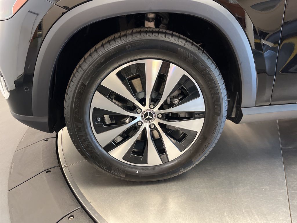 Thumbnail: 2026 Mercedes-Benz GLE - 10