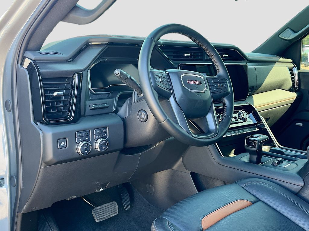 Used 2025 Silver GMC AT4 image 9