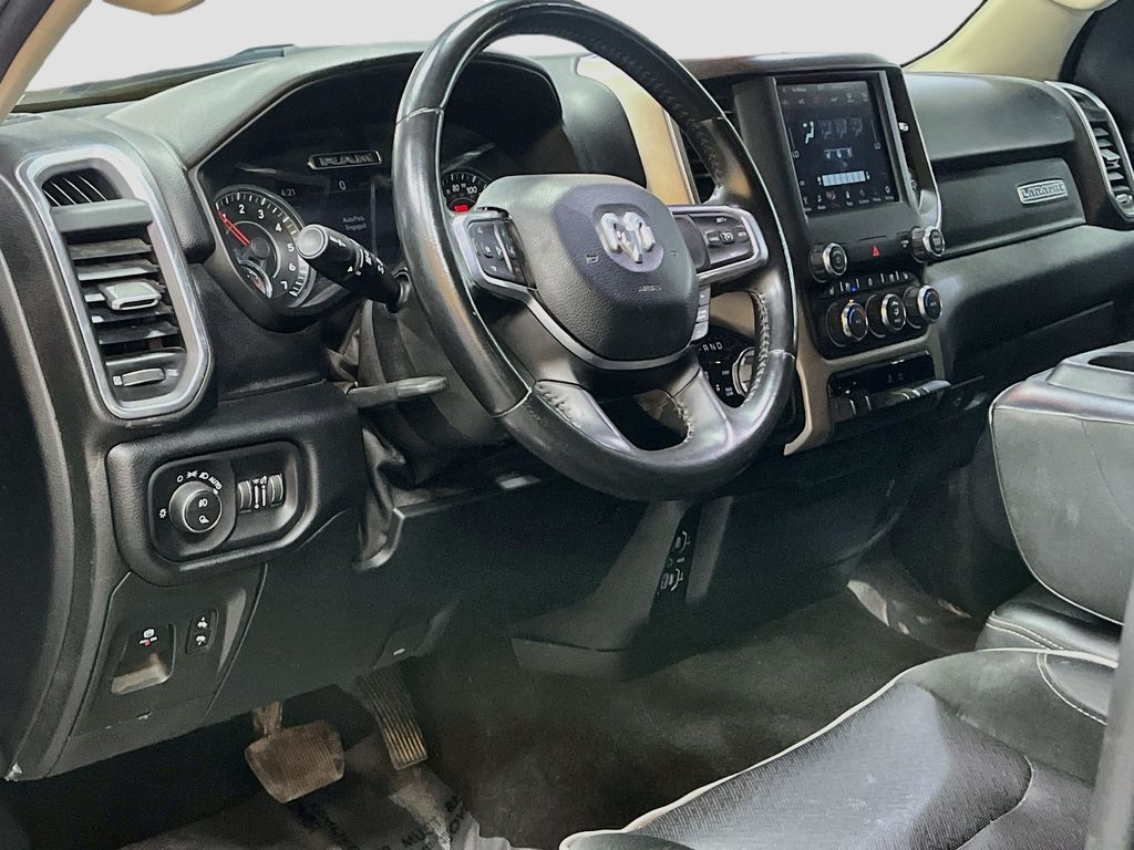 Used 2021 Maximum Steel Metallic Clearcoat Ram Laramie image 9