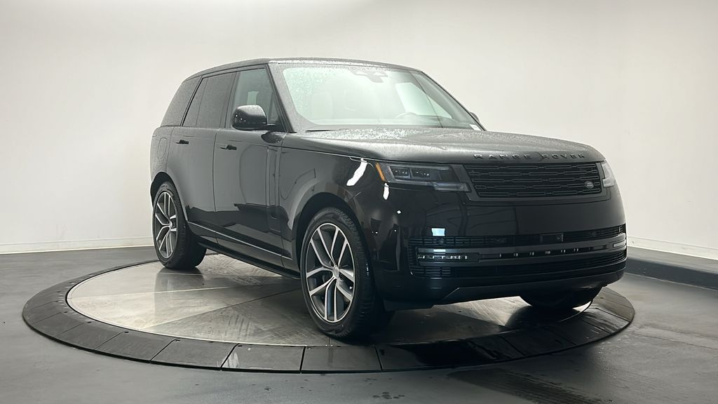 2025 Land Rover Range Rover SE 7