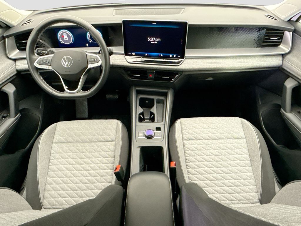 Thumbnail: 2025 Volkswagen Tiguan - 13