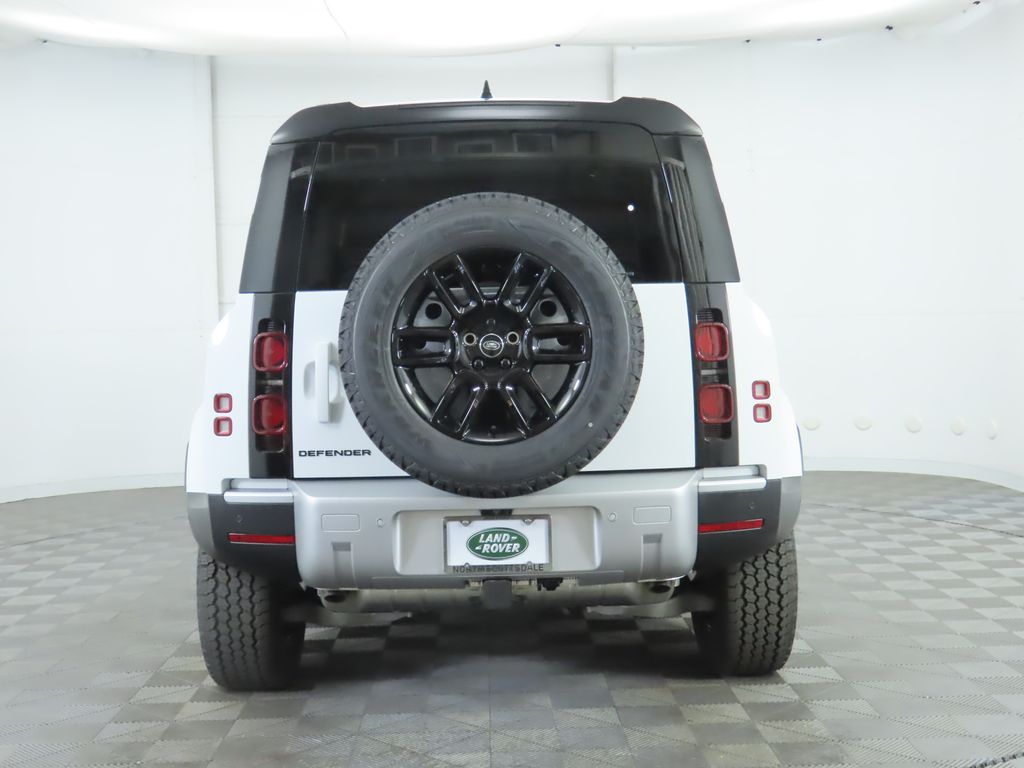 2025 Land Rover Defender 110 6