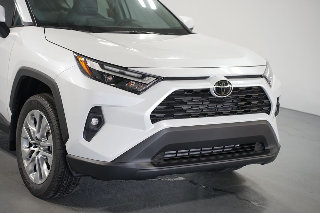 Thumbnail: 2025 Toyota RAV4 - 4