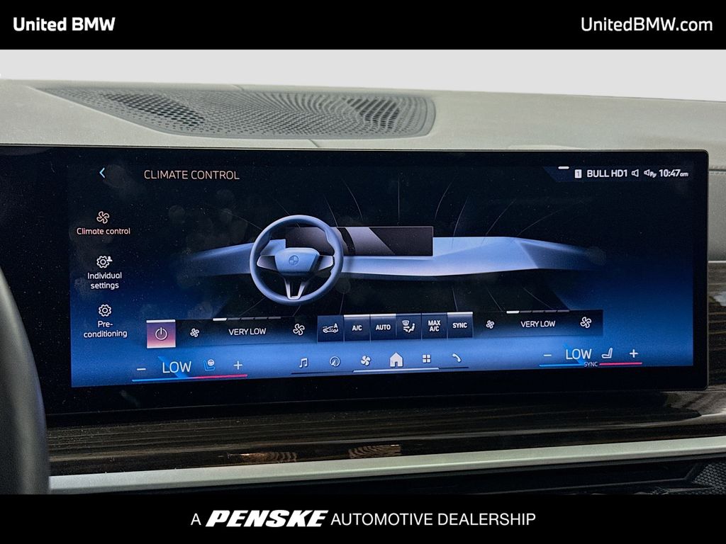 Thumbnail: 2025 BMW X7 - 11